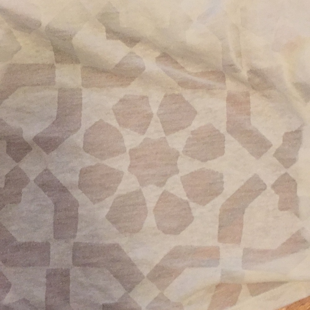Patterned Tank Top - Picture 4 of 4